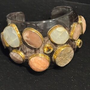 Elegant Gold and Pink Stone Cuff Horn Bracelet